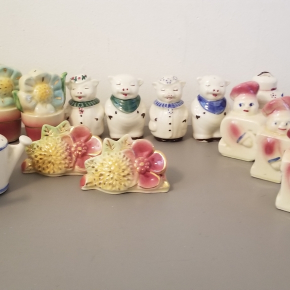 Vintage Shawnee Salt & Pepper Shakers Bundle - Picture 2 of 10